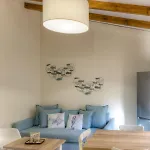 Luxury Gem Overlooking The Church, 150m From