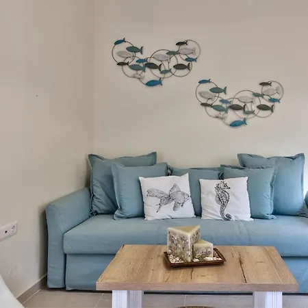 Luxury Gem Overlooking The Church, 150m From