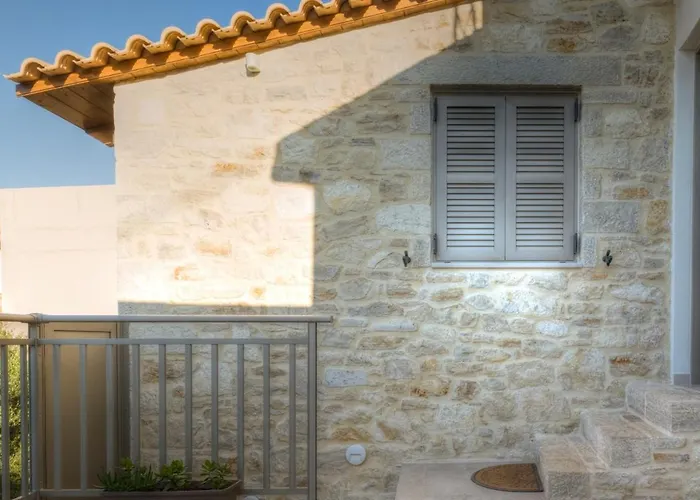 Διαμέρισμα Luxury Gem Overlooking The Church, 150m From