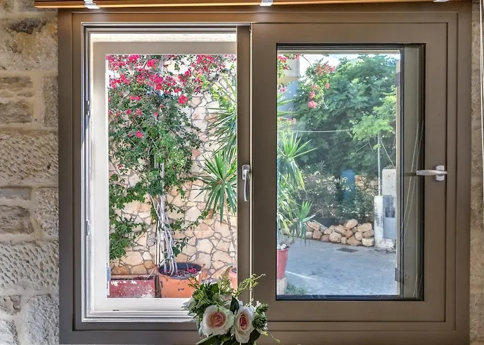 Luxury Gem Overlooking The Church, 150m From Χερσόνησος