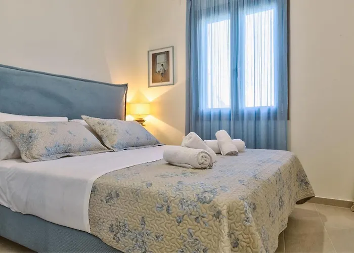 Luxury Gem Overlooking The Church, 150m From *