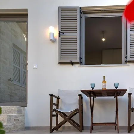 Luxury Gem Overlooking The Church, 150m From *