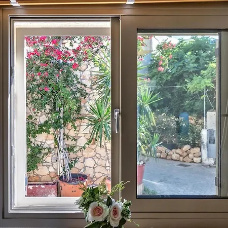 Luxury Gem Overlooking The Church, 150m From Limenas Chersonisou